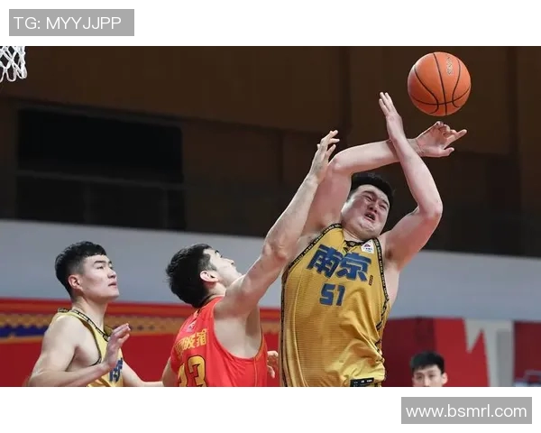 南京同曦对阵深圳篮球比赛直播全程回顾与精彩瞬间分析 南京同曦对阵深圳篮球比赛直播全程回顾与精彩瞬间分析