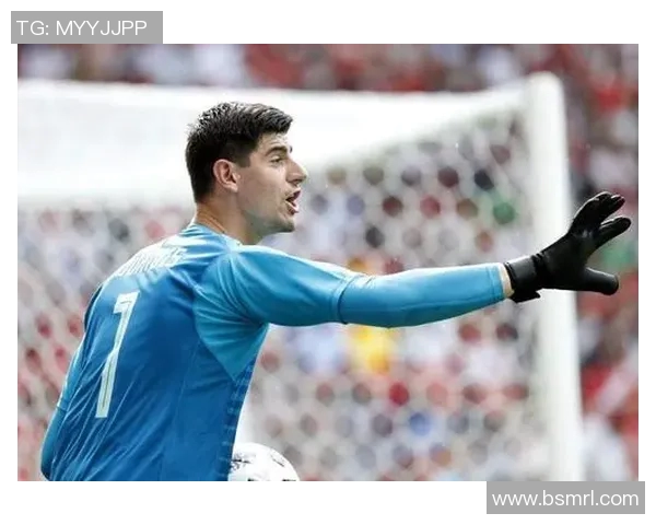 库尔图瓦:守护球门的铁血战士与足球界的传奇之路 库尔图瓦:守护球门的铁血战士与足球界的传奇之路